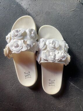 INC International Concepts white Floral Slide Sandals